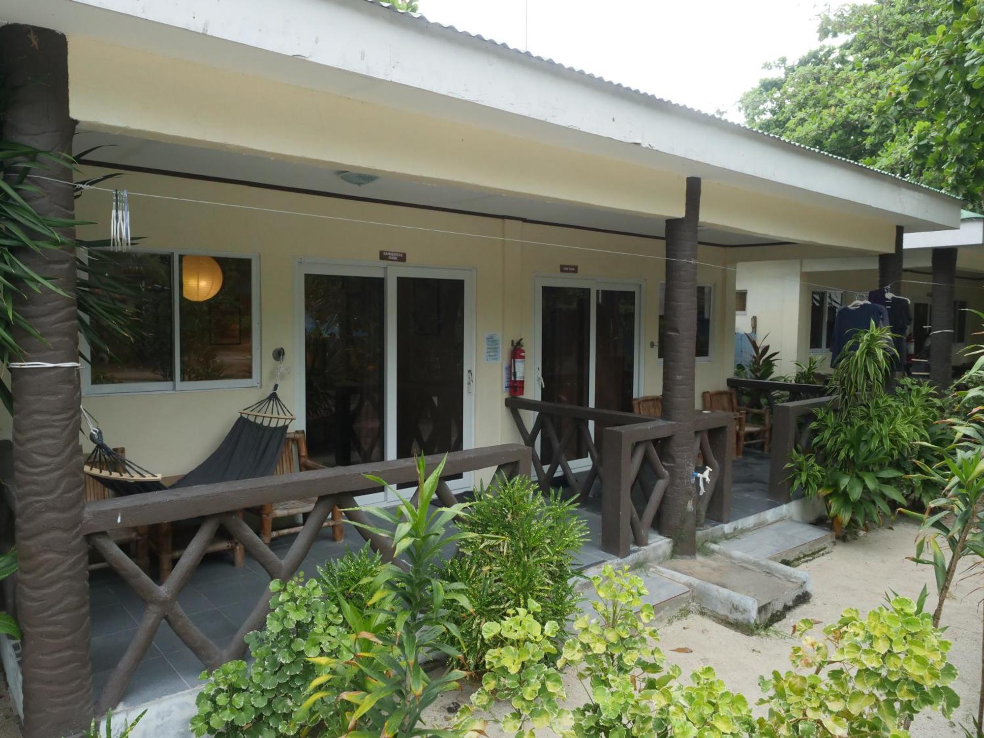 Nemo's Dive Resort Malapascua Exterior foto